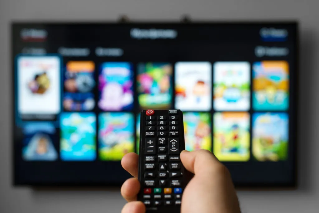 smart tv with channels and apps
